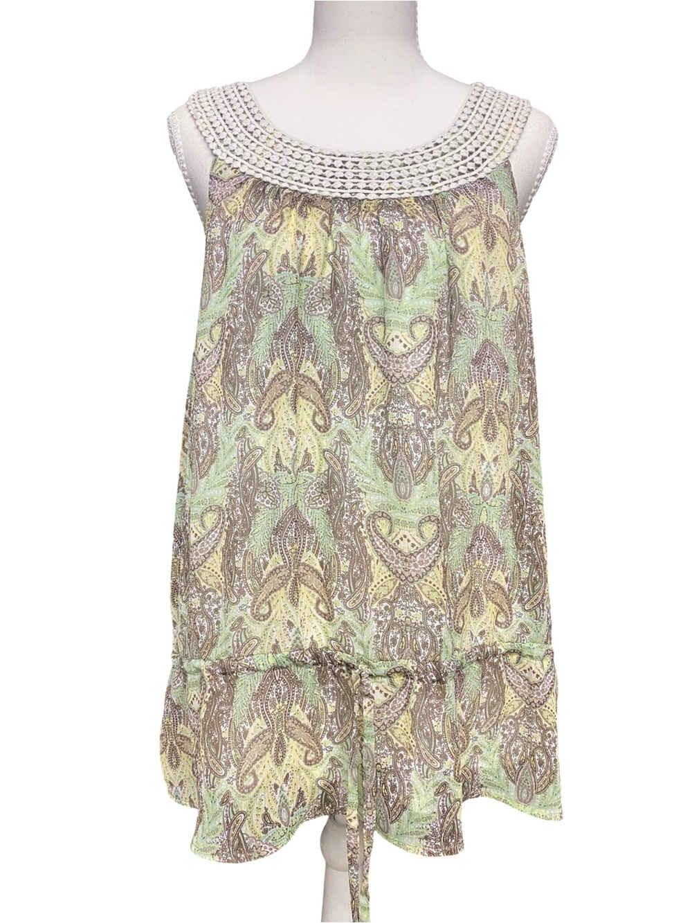 I.N. Studio Paisley Sleeveless Tunic Top Medium Crochet Neckline Drawstring Hem
